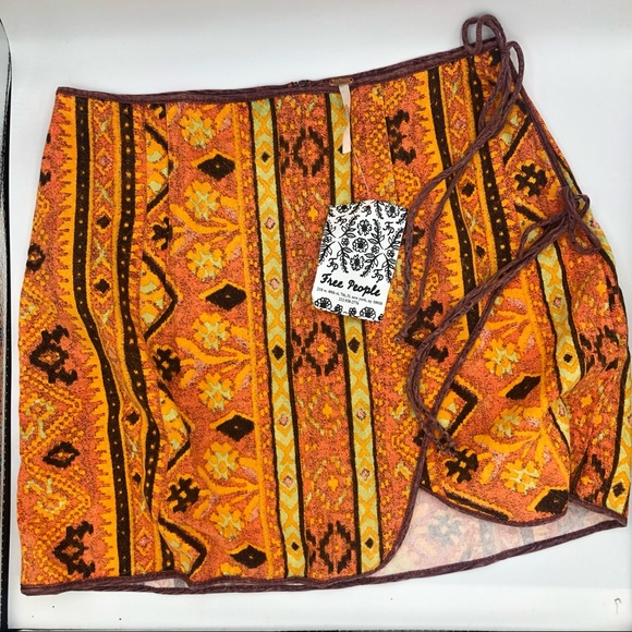 Free People Dresses & Skirts - Free People XS Cleo Printed Mini Wrap Skirt